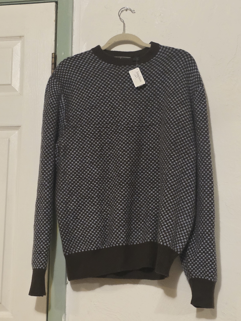 Neiman Marcus Navy & Gray Patterned Crewneck Sweater